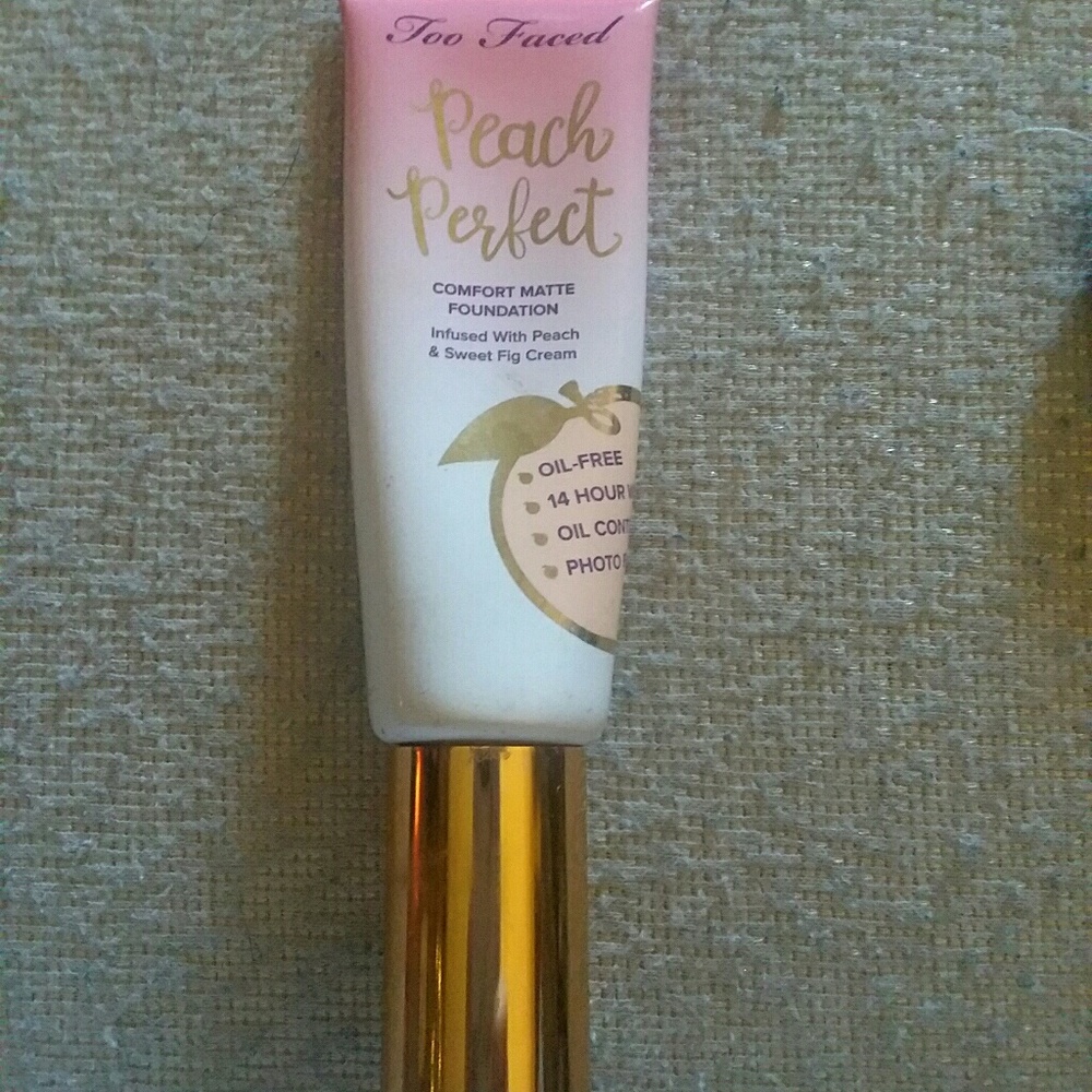 too faced peach perfect foundation in snow